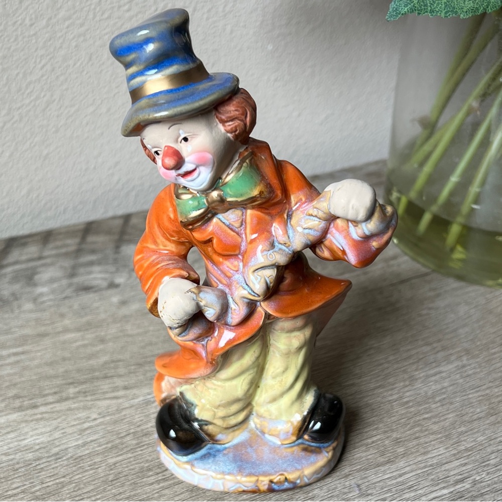 Vintage Porcelain Greenbrier HOBO Clown Handpainted Glazed Ceramic 6.5”H